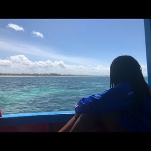 Meet your Posher, Tsisika